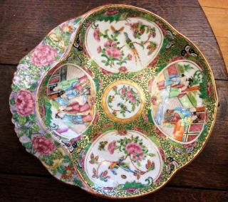Chinese Antique 19th C Famille Rose Medallion Porcelain Large Scallop Dish