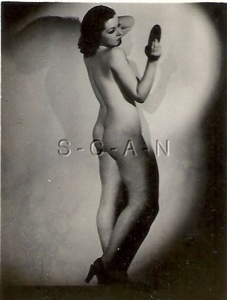 Vintage 1930s - 40s Nude Risque Rp - Endowed Woman Looks In Mirror - Butt