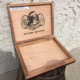 Fat Bottom Betty Toro Drew Estate Empty Wooden Cigar Box