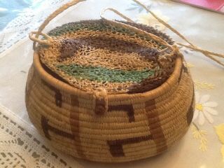 Vintage Panama Indian Wounaan Purse Basket With Woven Lid