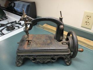 Rare Antique " American " Sewing Machine Hand Crank