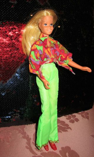 Vtg Malibu Francie Doll Barbie In Mod Clone Fashion Lime Bell Bottoms Korea