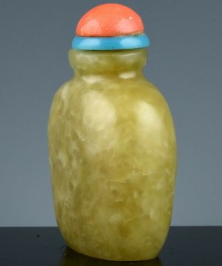 GREAT OLD CHINESE CARVED YELLOW JADE AGATE HARDSTONE SNUFF BOTTLE 2
