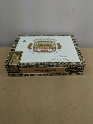 Arturo Fuente Empty White Cigar Box 25 Corona Imperial