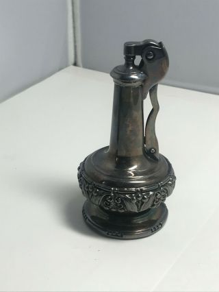 Vintage Ronson Decanter Round Base Table Lighter