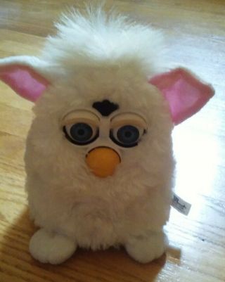Vintage 1st Generation Furby Baby White " Snowball " Tiger Electronics 1998