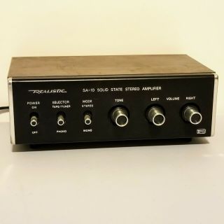 Vintage Realistic Sa - 10 Solid State Stereo Amplifier Model 31 - 1982b -