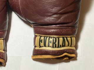 Everlast Vintage 2 Right Handed Leather Boxing Gloves 2