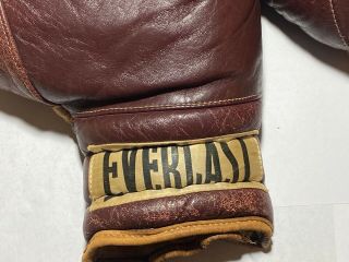 Everlast Vintage 2 Right Handed Leather Boxing Gloves 3
