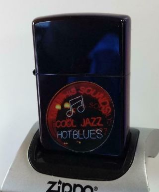 Zippo Lighter – Indigo Blue & Neon Sign – Cool Jazz - Hot Blues–nr.