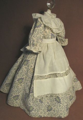 Vintage Doll Dress For 17 " - 18 " Bisque Doll - Cotton Print W/ivory Lace & Apron