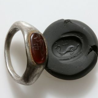 Very Rare - Ancient Roman Military Silver Intaglio Seal Ring Circa 100 - 300 Ad
