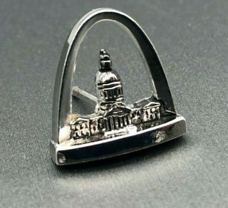 Vintage St.  Louis,  Mo Gateway Arch Collectible Souvenir Silver - Tone Lapel Pin