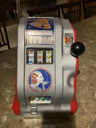 Antique Groetchen Liberty Trade Stimulator Slot Machine