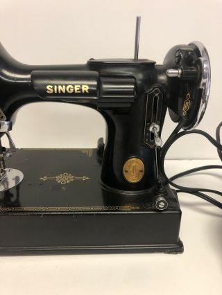 Antique Singer Featherweight Sewing Machine w/ Pedal AF875594 3