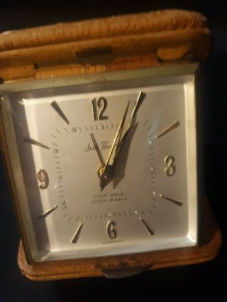 Vtg Seth Thomas 8 Days 7 Jewels Travel Wind - Up Alarm Clock In Leather Case