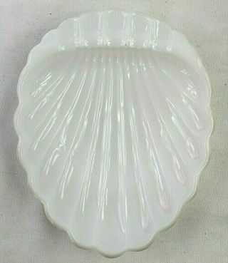Vintage Milk White Glass Sea Shell Shaped Soap Dish Great Bathroom Decor Piece
