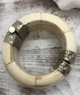 Vintage Tribal Bone Silver Hinged Bangle Bracelet Ivory Color