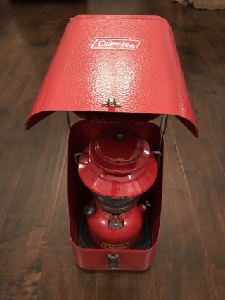 Vintage 1971 Red Coleman Lantern Light 200a With Metal Clam Shell Case