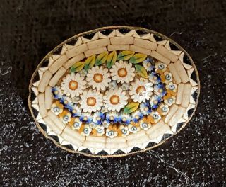 Italian Italy Vintage Micro Mosaic Daisy Flower Floral Oval Brooch