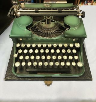 1930’s Antique Royal Emerald Green Typewriter With Case And Brush 1 Owner