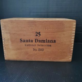 Santa Damiana Wooden Cigar Box