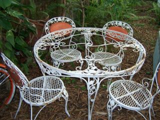 VINTAGE WOODARD CHANTILLY ROSE GLASS TOP PATIO TABLE & 4 CHAIRS SMALL TABLE 3