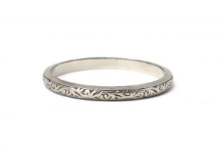 A Stunning Antique Art Deco Platinum 950 Engraved Stacking Ring 23335