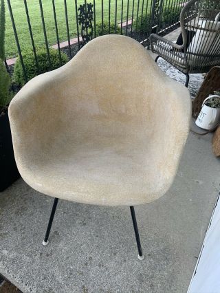 Herman Miller Eames Fiberglass Arm Shell Chair Parchment Early Model
