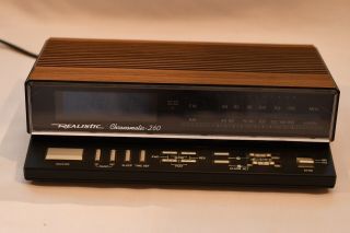 Vintage Realistic Chronomatic 260 Am/fm Alarm Clock 12 - 1567 Electric/battery