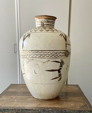 Large Antique Chinese Cizhou Storage Jar Wine Vessel