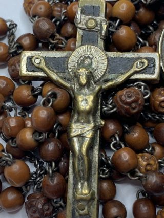 † 1903 Antique " Prieure St Michel Roux " Medal & 15 Decade Carved Bovine Rosary †