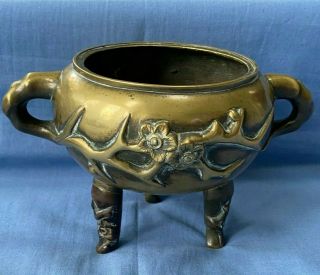 Antique Chinese Bronze Censer Bowl With Character Marks On The Base