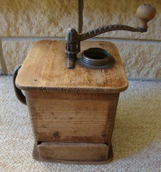 Vintage Coffee Grinder/rustic Style/home Decor
