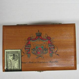 Vintage Flor - Fina Wood Cigar Box / 8 - 5 - 8