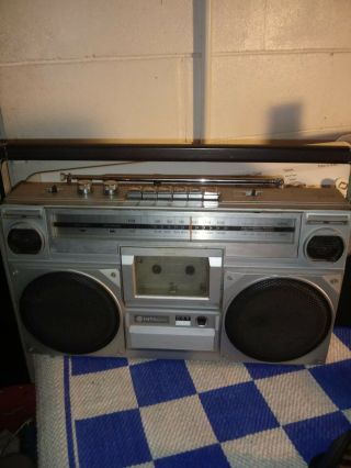Vintage Hitachi Boombox Trk 7020h Am/fm Stereo Cassette Tape Recorder