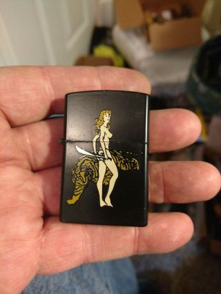 Sexy Lady And Lion Lighter