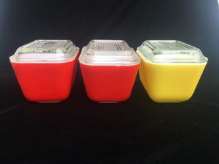 3 - Small Vintage Pyrex Red/yellow Refrigerator Dishes With Lids - 501
