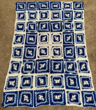 Vintage Handmade Crochet Granny Square Afghan Throw Blanket 60x45” Blue/white