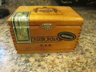 Vintage Flor Fina 8 - 5 - 8 Wooden Empty Cigar Box Chest Dovetailed