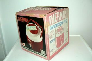 Vintage Thermos 7905 Water Jug Red / White Plastic Pour Spout With Box. 2
