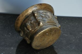 Mortier bronze Tête de diable XVII Antique mortar Head Devil apothecary 17th 3