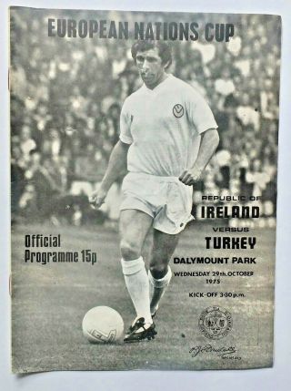 Vintage Irish F.  A.  I Programme - Republic Of Ireland V Turkey - 1975