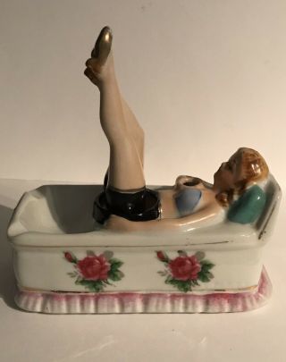 Vintage Ceramic Lady Ashtray Movable Bobbing Legs Made in Japan 3
