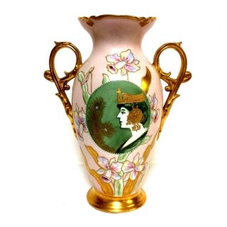 Wonderful Old Paris Vase With Painted Daffodils