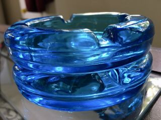 2 Aqua Blue Heavy Glass Ashtrays Vintage Round Turquoise Ash Trays 2