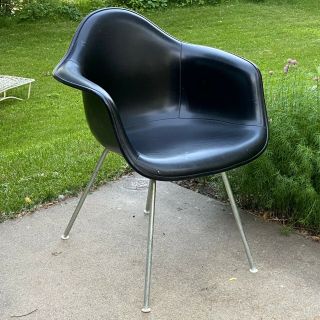 Vintage Herman Miller Eames Black Shell Chair