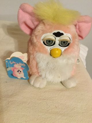 Vintage 1999 Pink/Yellow Baby Furby Tiger Electronics Model 70 - 940 2