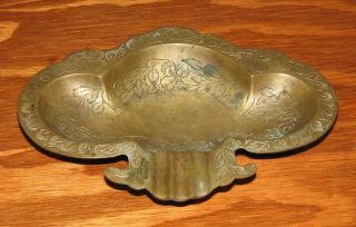Vintage Old Collectible Brass Decorative Ashtray Ornate Etched Unique India GC 2