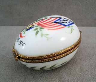 Vtg Bicentennial Flag Trinket Box Handpainted Paris Style Porcelain Egg - Shaped